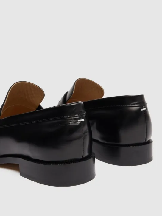 Maison Margiela   Brushed calfskin leather tabi loafers 