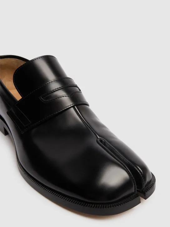 Maison Margiela   Brushed calfskin leather tabi loafers 