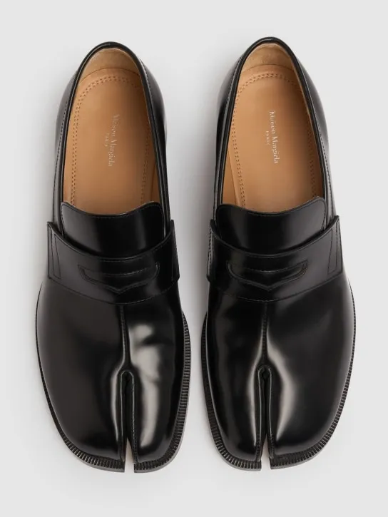Maison Margiela   Brushed calfskin leather tabi loafers 